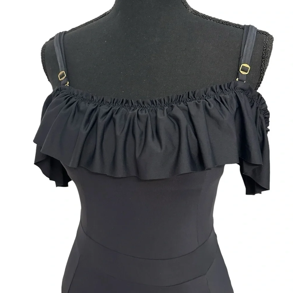 Bleu Rod Beattie off shoulder